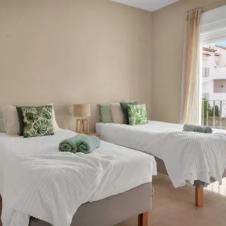 Daire En Complejo Con Piscina Climatizada - El Presidente 234 Estepona